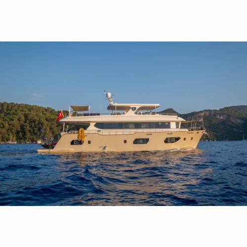 M670 Kiralık 12 Kişilik Lüks Trawler Motoryat Lycian Dream